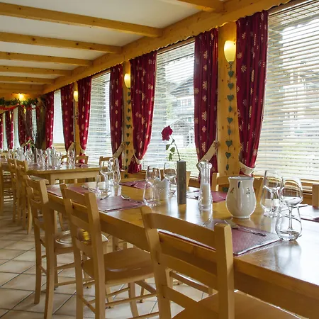 Les Dents Blanches Auberge de jeunesse